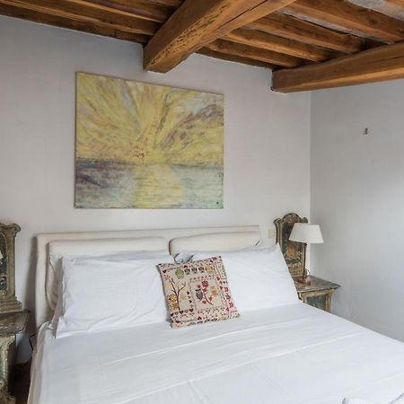 Appartamento Cozy Wooden Apt In Piazza Navona Roma Esterno foto