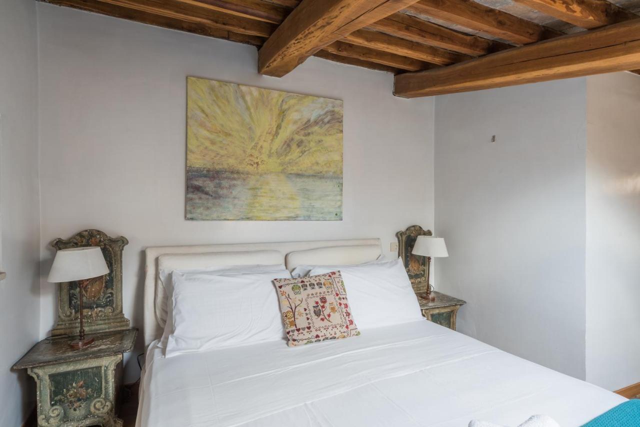 Appartamento Cozy Wooden Apt In Piazza Navona Roma Esterno foto