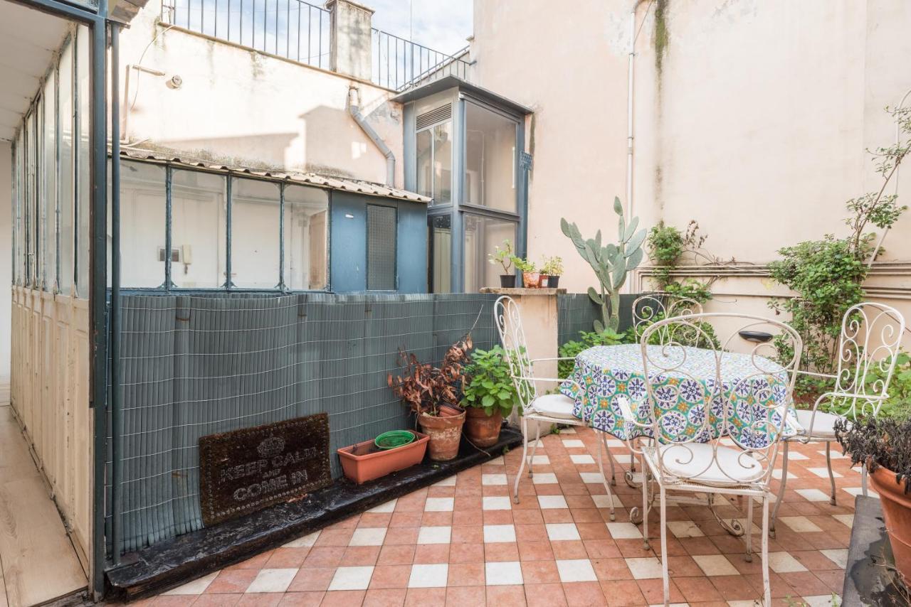 Appartamento Cozy Wooden Apt In Piazza Navona Roma Esterno foto