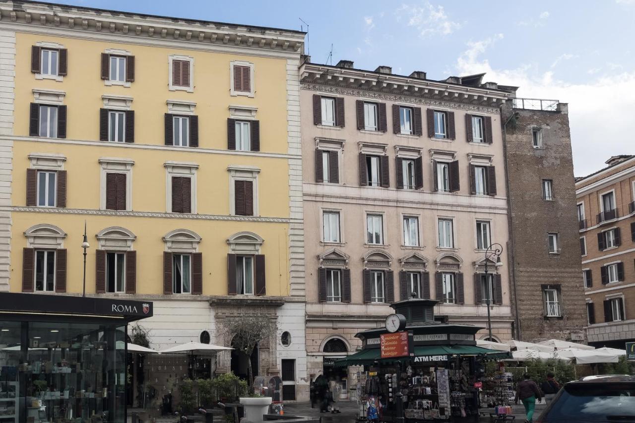Appartamento Cozy Wooden Apt In Piazza Navona Roma Esterno foto